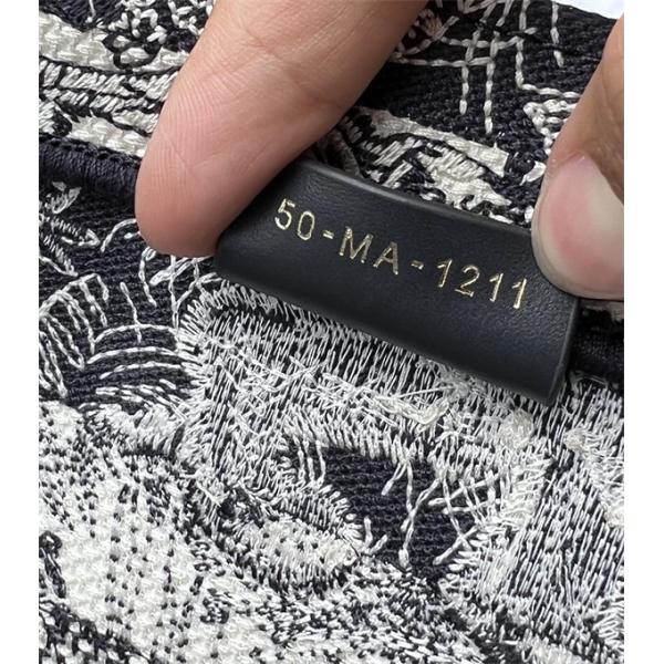 驚きの破格値大得価レディースバッグスタイリッシュさ収納力シンプル小さめディオール バッグコピー激安Book Tote