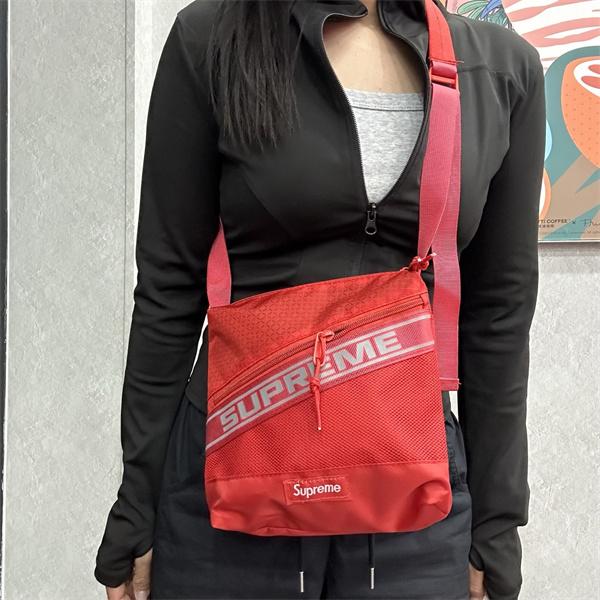 今夏入荷度高い！シュプリーム ショルダーバッグ コピー 品 リュック 人気 潮流 ファション カジュアル バッグ 男女兼用 発光