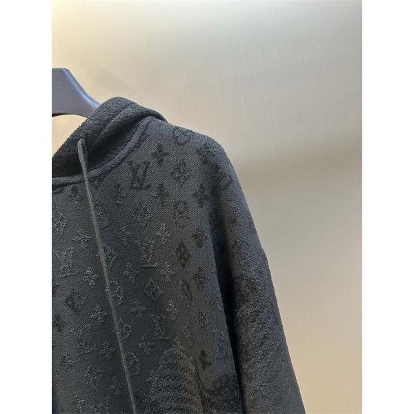 人気沸騰なアイテム ルイ ヴィトンパーカーコピー LOUIS VUITTON 2025最新入荷 プルオーバー 是非でも欲しい_ブランド コピー 激安(日本最大級)