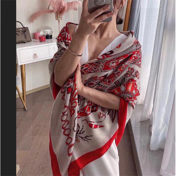 2025年秋冬入荷 エルメス マフラーコピーHERMES 人気急上昇中 140*140CM_ブランド コピー 激安(日本最大級)