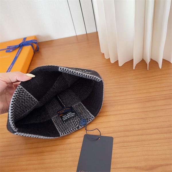 秋冬新作登場 ルイ ヴィトンニット帽コピー2025ss トレンド LOUIS VUITTON__ブランド コピー 激安(日本最大級)