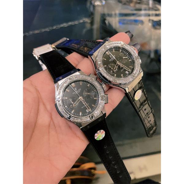 ウブロ時計コピー クラシック フュージョンクロノグラフ 541NX1171LR1104 ブラック文字盤 メンズ 腕時計 新品 通販ショッピング