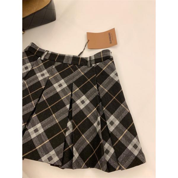 BURBERRY 2025秋のファッショントレンドはこれ バーバリー スカート _スーパーコピーブランド激安通販 専門店