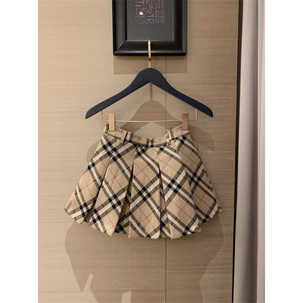 BURBERRY 2025秋のファッショントレンドはこれ バーバリー スカート _スーパーコピーブランド激安通販 専門店