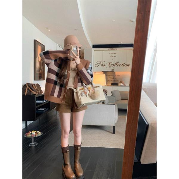 2025即旬な装いに 都市独特のトレンドアイテム バーバリーカーディガン  スーパーコピーブランド激安通販 専門店  BURBERRY