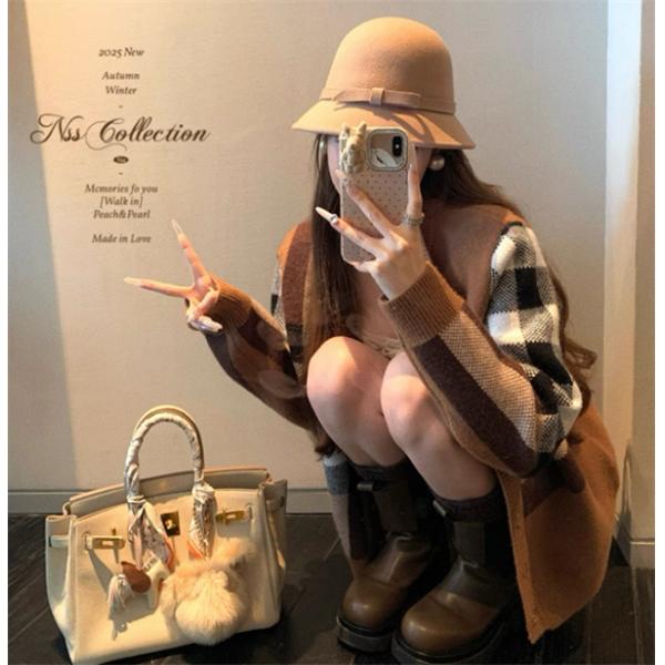 2025即旬な装いに 都市独特のトレンドアイテム バーバリーカーディガン  スーパーコピーブランド激安通販 専門店  BURBERRY