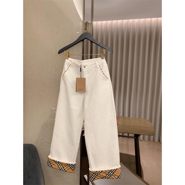 白色ズボンBURBERRY 2025トレンド新商品 大人っぽく着こなせる バーバリー_スーパーコピーブランド激安通販 専門店