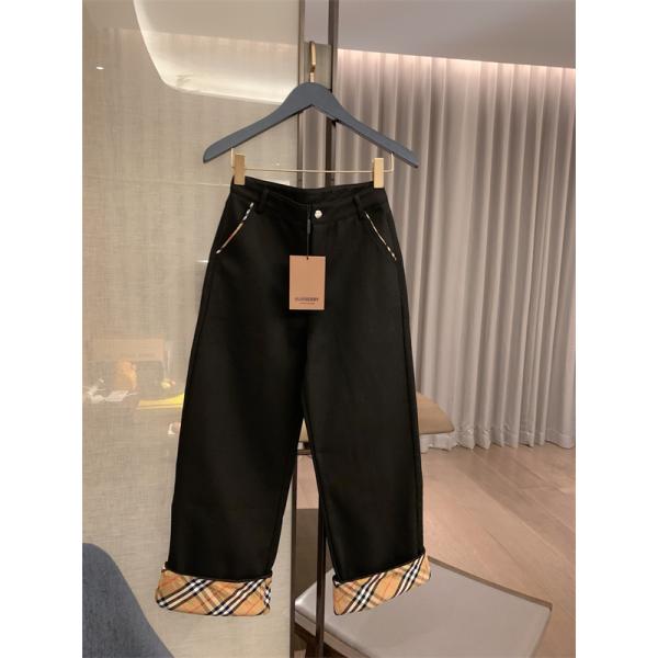 白色ズボンBURBERRY 2025トレンド新商品 大人っぽく着こなせる バーバリー_スーパーコピーブランド激安通販 専門店