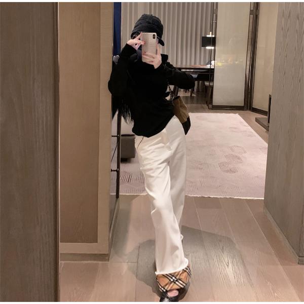 白色ズボンBURBERRY 2025トレンド新商品 大人っぽく着こなせる バーバリー_スーパーコピーブランド激安通販 専門店