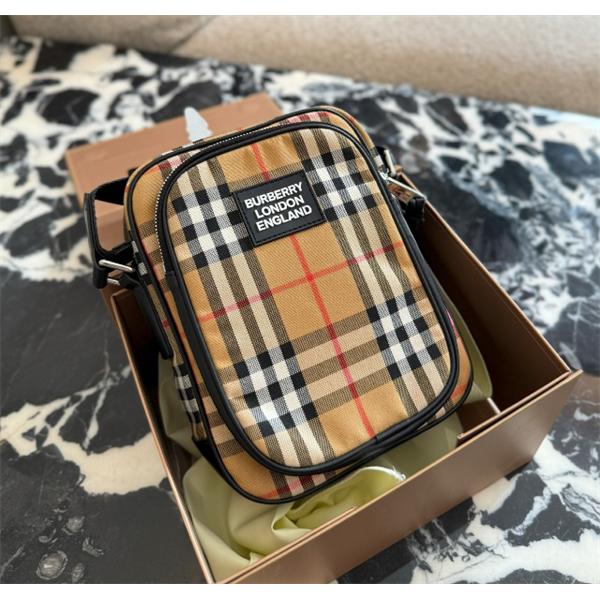 2025 ◆モデル愛用◆  バーバリー ショルダーバッグコピー BURBERRY 斜め掛けバッグ 激安通販 専門店