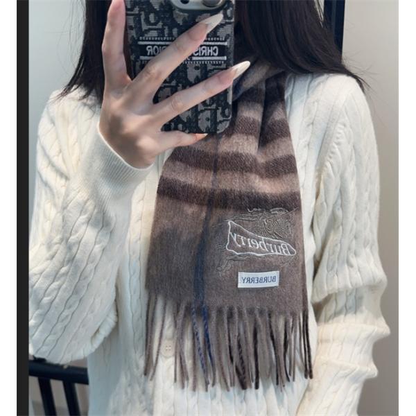 2025人気プレゼントに BURBERRY バーバリーマフラ...