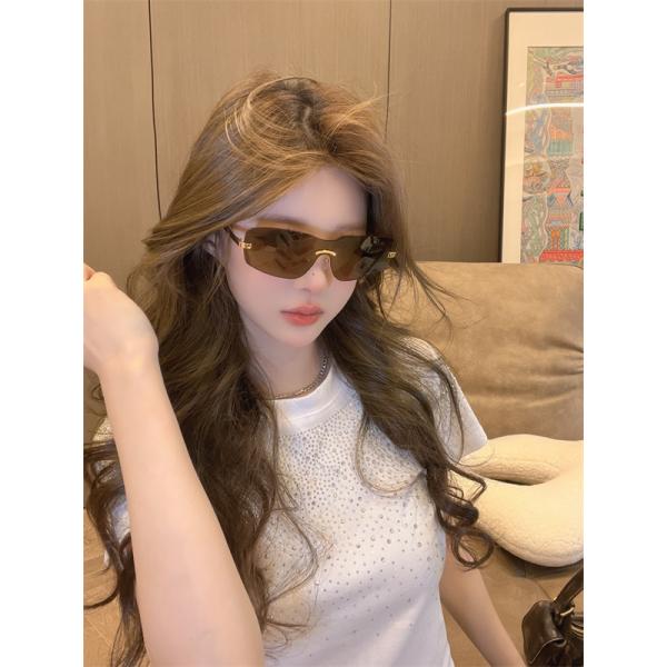 スタイルアップ効果 2025春夏 バーバリーサングラスコピー BURBERRY ファッション_ブランド激安通販 専門店 99-01-145