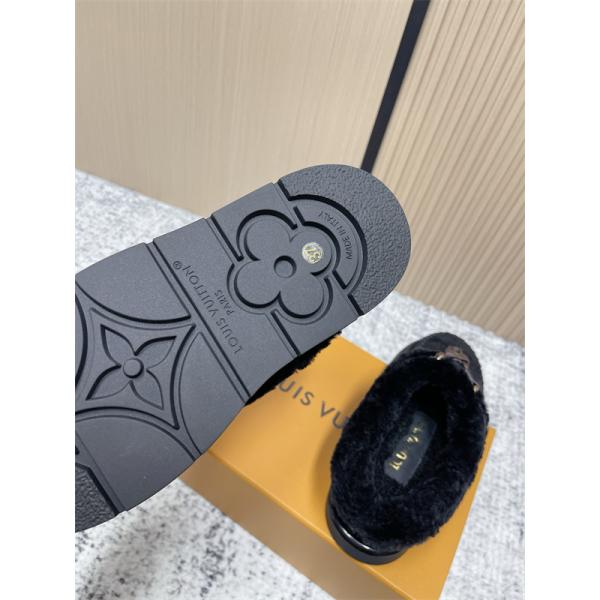 SALENo1完売人気  ルイヴィトンブーツ コピー 2025 ss新型LV冬スキーシリーズMonogramスノーブーツ激安(日本最大級)