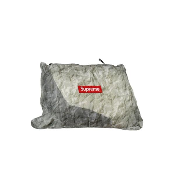 シュプリームダウンジャケット 冬で可愛くて楽チンな人気アイテム  SUPREME_ブランド コピー 激安(日本最大級)