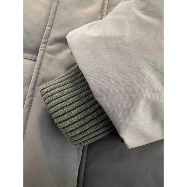 2025人気ランキングAMI PARISアミ パリス　ダウンジャケットコピーダウンアウター