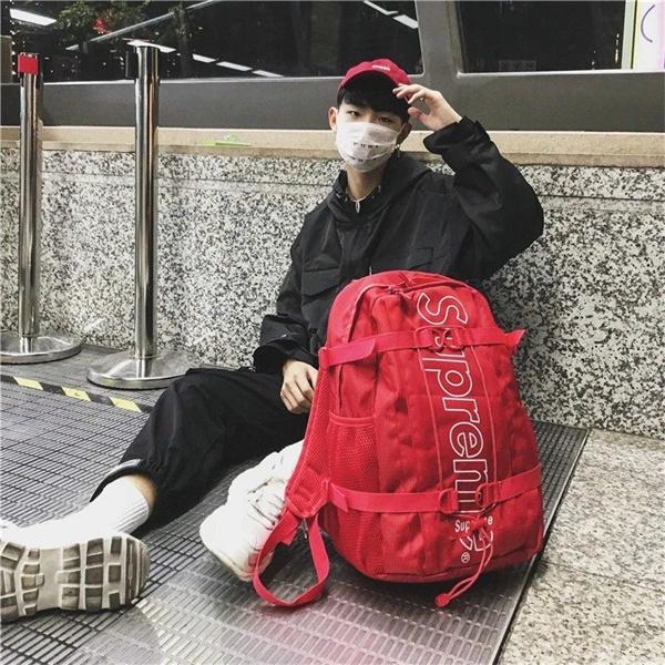 リュック 2025年春夏流行ファッション シュプリーム大胆なデザイン  SUPREME オシャレ上級者に_メンズバッグブランド激安通販 専門店