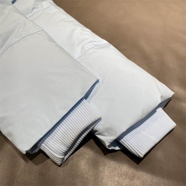 高レベルの保温性2025秋冬AMI PARISアミ パリス　ダウンジャケットコピー