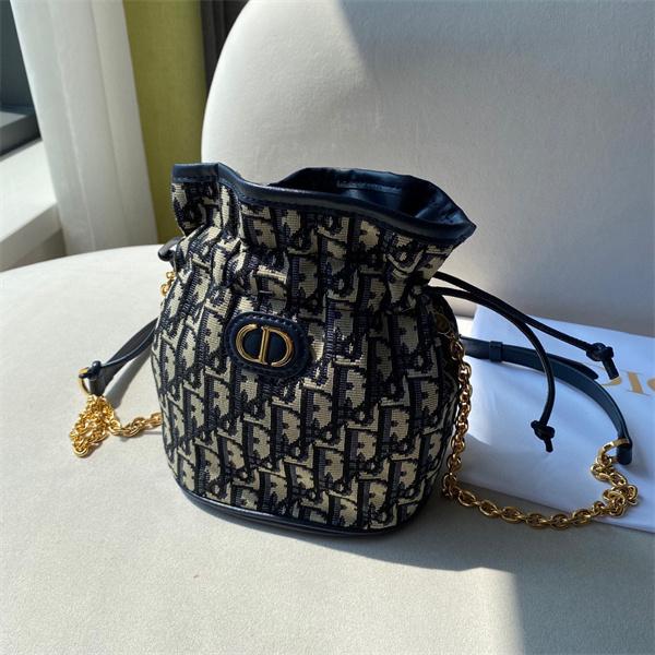 【Dior 】 ディオールショルダーバッグ コピー高級型崩れしにくい大人上品エレガントバッグ