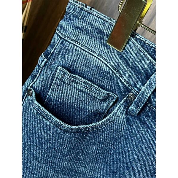 フィリッププレインジーンズコピー 通勤向けのコーデにも PHILIPP PLEIN  おしゃれスタイルブランド コピー 激安(日本最大級)