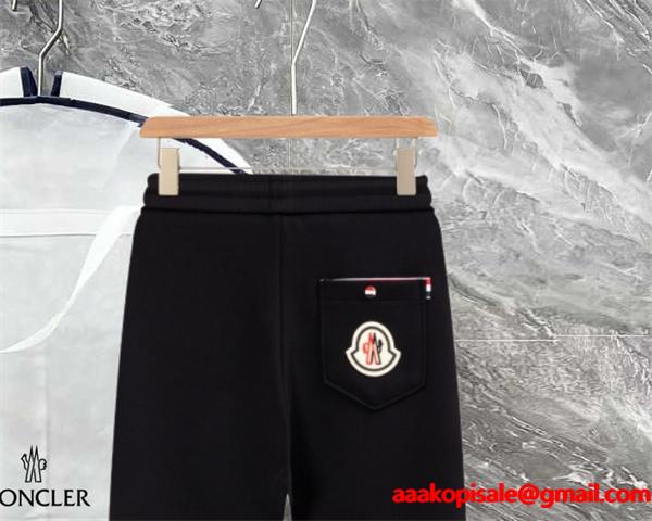 人気 ブラック アイコン刺繍デザイン 上質素材 2025秋冬必須 モンクレール スーパー コピー Moncler スウェットパンツ