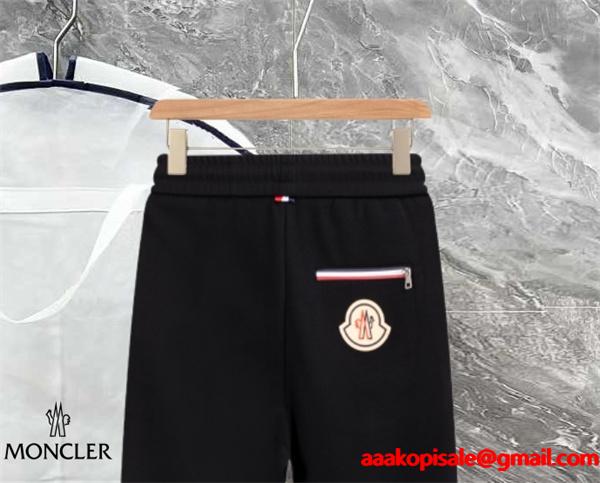 定番 ブラック サイドロゴ控えめ 大人モード感 秋冬人気 モンクレール コピー 高品質 Moncler ジョガーパンツ