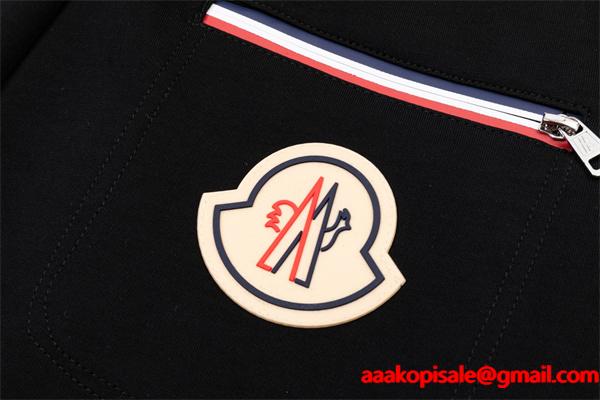 定番 ブラック サイドロゴ控えめ 大人モード感 秋冬人気 モンクレール コピー 高品質 Moncler ジョガーパンツ