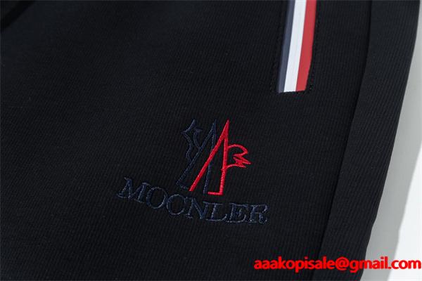 注目 ブラック ジップポケット仕様 実用性抜群 トレンド最前線 モンクレール コピー Moncler スウェットパンツ