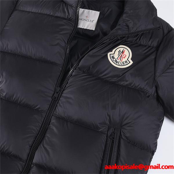 ネイビー ロゴワッペン 上質仕上げ 軽量暖か 2025秋冬必須 MONCLER モンクレール スーパーコピー ダウンジャケット