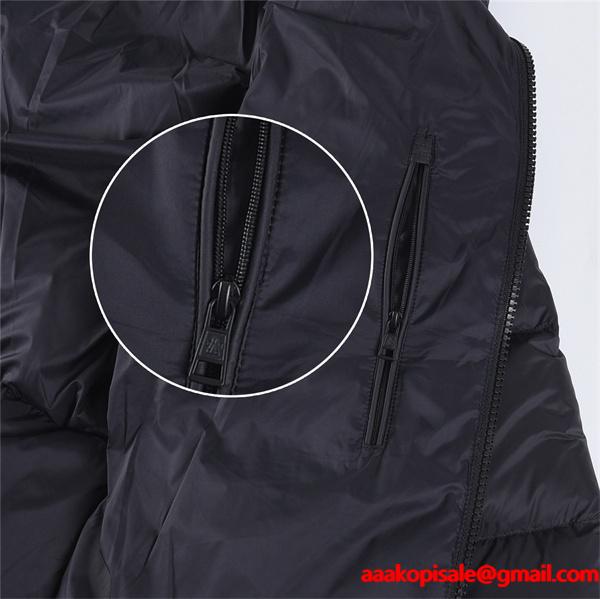 ネイビー ロゴワッペン 上質仕上げ 軽量暖か 2025秋冬必須 MONCLER モンクレール スーパーコピー ダウンジャケット