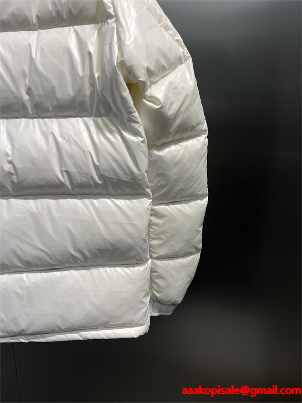 希少 スノーホワイト 三色ディテール トレンド モンクレール 偽物 Moncler 高品質 ダウンジャケット