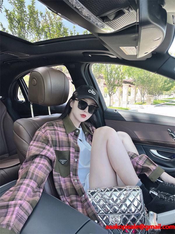 大人気❤❤PRADAプラダシャツコピー2025トレンドユニセックス個性長袖シャツ