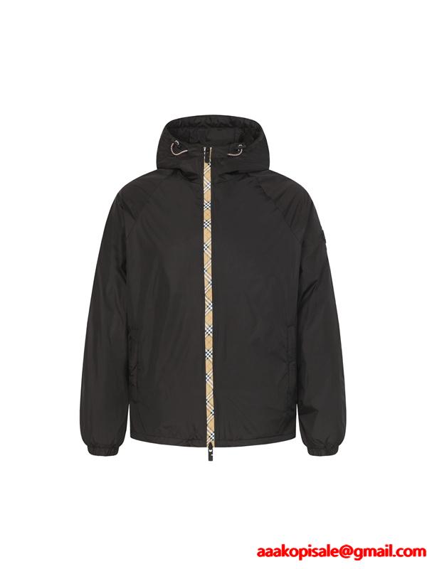 人気爆発 2025秋冬新作 ブラック 軽量フードジャケット バーバリー コピー BURBERRY