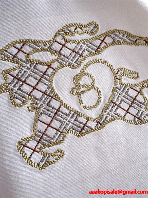 高級感漂う 2025秋冬 ブラック エレガント刺繍 長袖Tシャツ バーバリー コピー BURBERRY