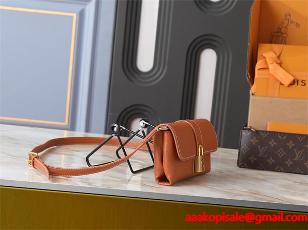 LOUIS VUITTON ルイヴィトン コピー 上質仕上げ モード系 エレガント ショルダーバッグ
