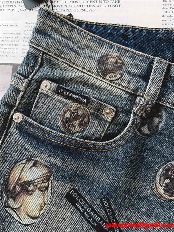 DOLCE&GABBANA 激安 2025新作 スリムデニム メンズ ジーンズ ロゴパッチ装飾 ヴィンテージウォッシュ ハイグレード仕様