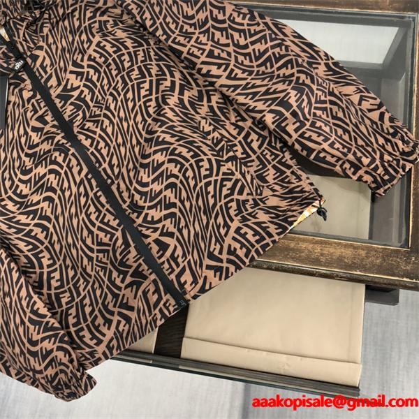 FENDI フェンディ コピー 冬仕様 FF迷彩風 リバーシブル ジャケット 2025秋冬 売れ筋