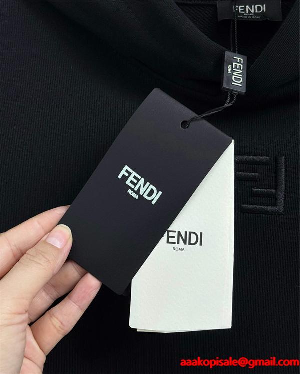 2025秋冬定番 FENDI フェンディ コピー ホワイトロゴ パーカー 新着 希少