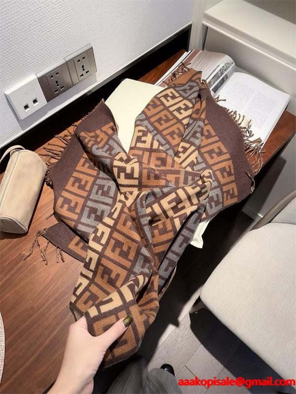 FENDI フェンディ スーパーコピー2025秋冬上質感・暖かエレガント マフラー 話題必至