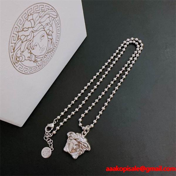 激安❤Versace❤ヴェルサーチネックレスコピー❤2025-2026コレクション 上質素材 圧倒的存在感