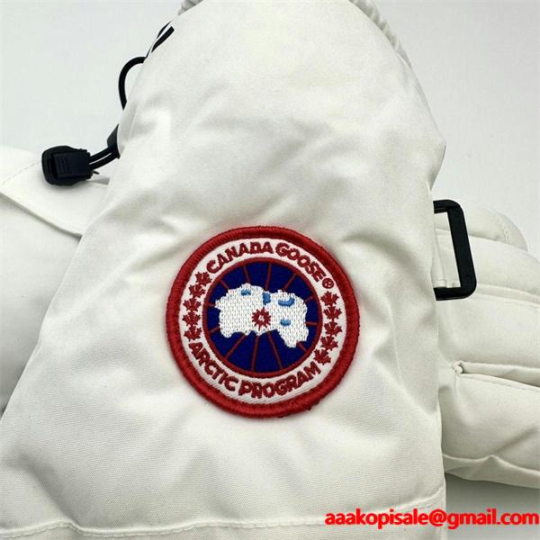 2025秋冬マストバイ・明るい ホワイト 保温 カナダグース Canada Goose コピー 手袋