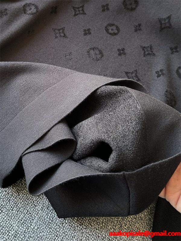 2025秋冬 保温性抜群 シックな風合い ブラック ニットトップス LOUIS VUITTON ルイヴィトン コピー 
