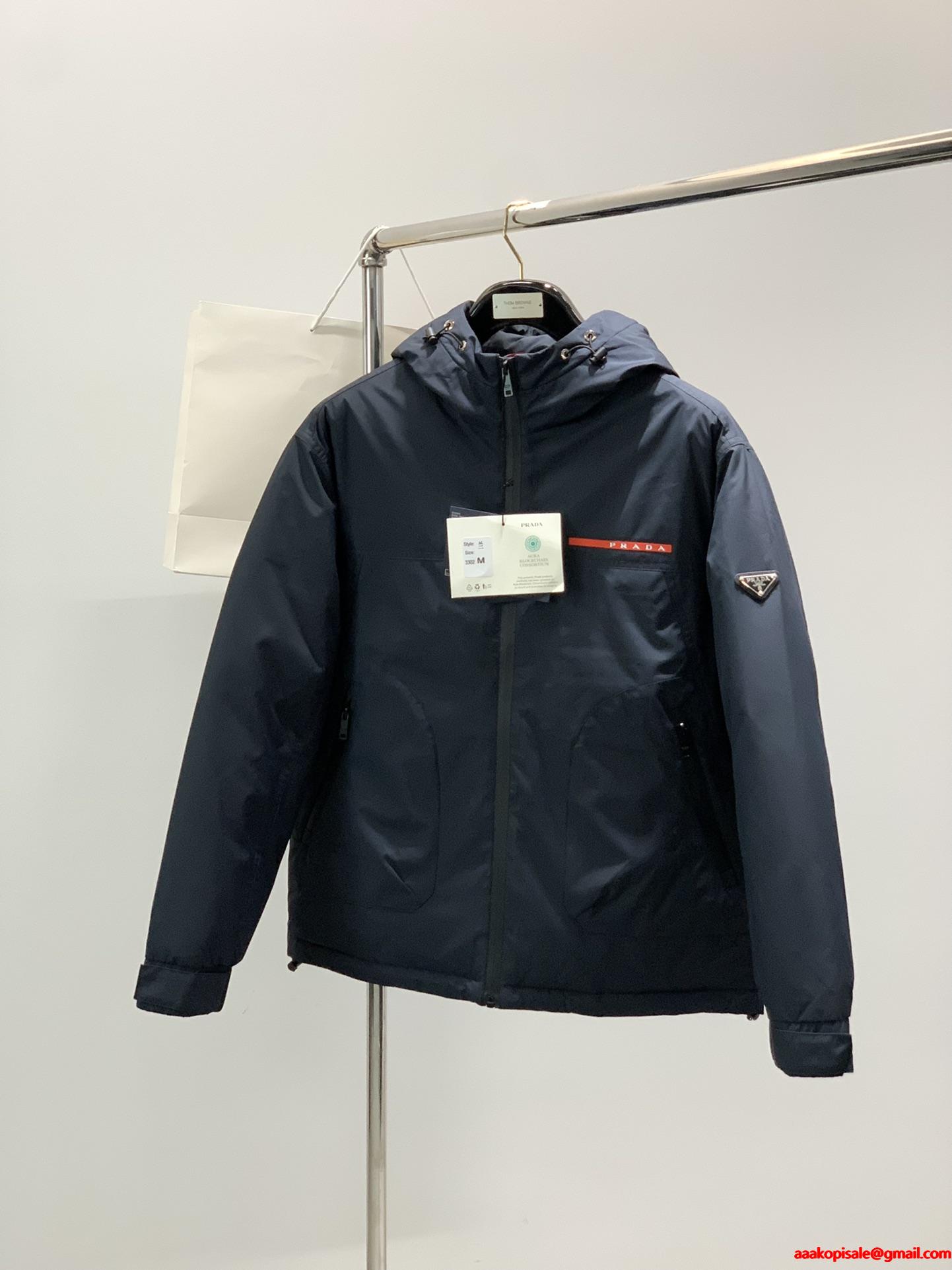 ☆大注目☆Prada プラダダウンジャケットコピー保温性抜群2025-2026流行秋冬トレンド上品