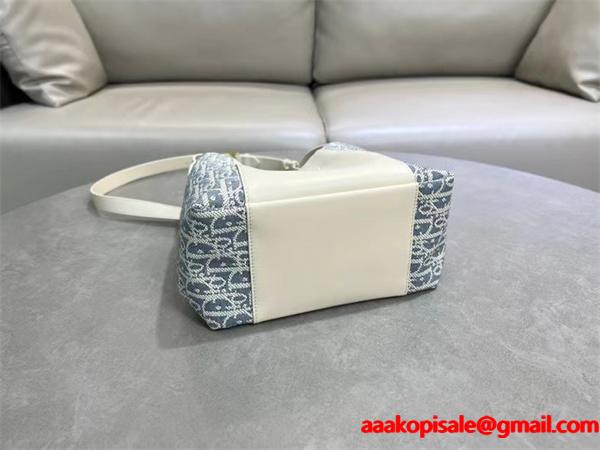 ☆トレンド新作☆DIOR Signatureディオールショルダーバッグコピー 大容量お手頃カジュアル大人っぽく上品