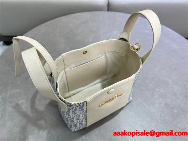☆トレンド新作☆DIOR Signatureディオールショルダーバッグコピー 大容量お手頃カジュアル大人っぽく上品