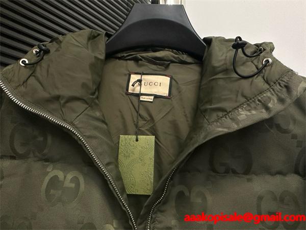 グッチ コピー 2025秋冬 防寒 ネイビー GUCCI ダウン 売れ筋注目 大人モード