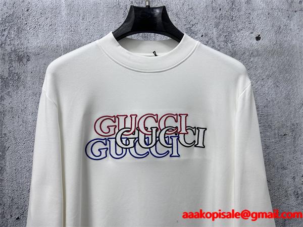  グッチ コピー 2025秋冬 トレンド ブラック GUCCI ロンT おしゃれ映え 人気上昇
