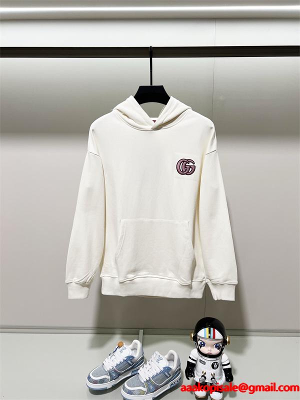 グッチ コピー 2025秋冬 高級暖か ブラック GUCCI ポイント パーカー モード感たっぷり