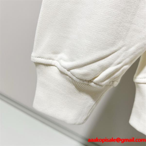 グッチ コピー 2025秋冬 高級暖か ブラック GUCCI ポイント パーカー モード感たっぷり