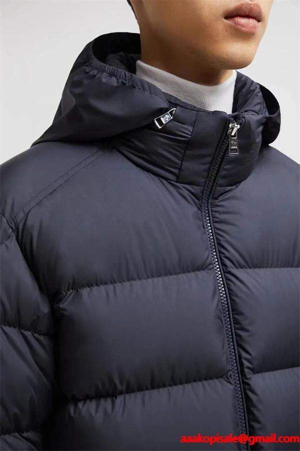 2025秋冬 高級防寒 ネイビー MONCLER モンクレール コピー ダウンジャケット 洗練スポーティ