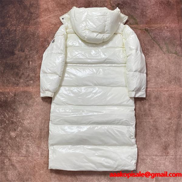 モンクレール コピー MONCLER 2025秋冬 新作 ブラック 高級 光沢 ロングダウンコート シルエット